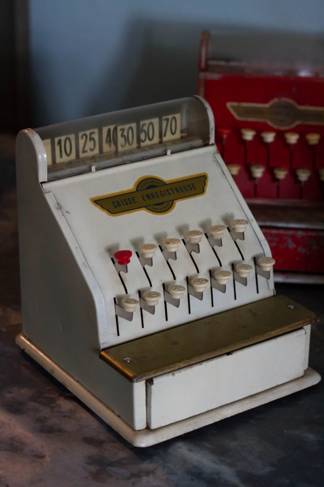 caisse enregistreuse jouet vintage