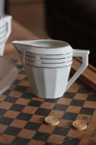 LE TRIO DE PORCELAINE BLANCHE