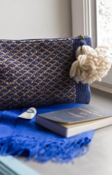 LES TROUSSES BLEU ET BEIGE