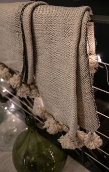 LA COUVERTURE A POMPONS 6